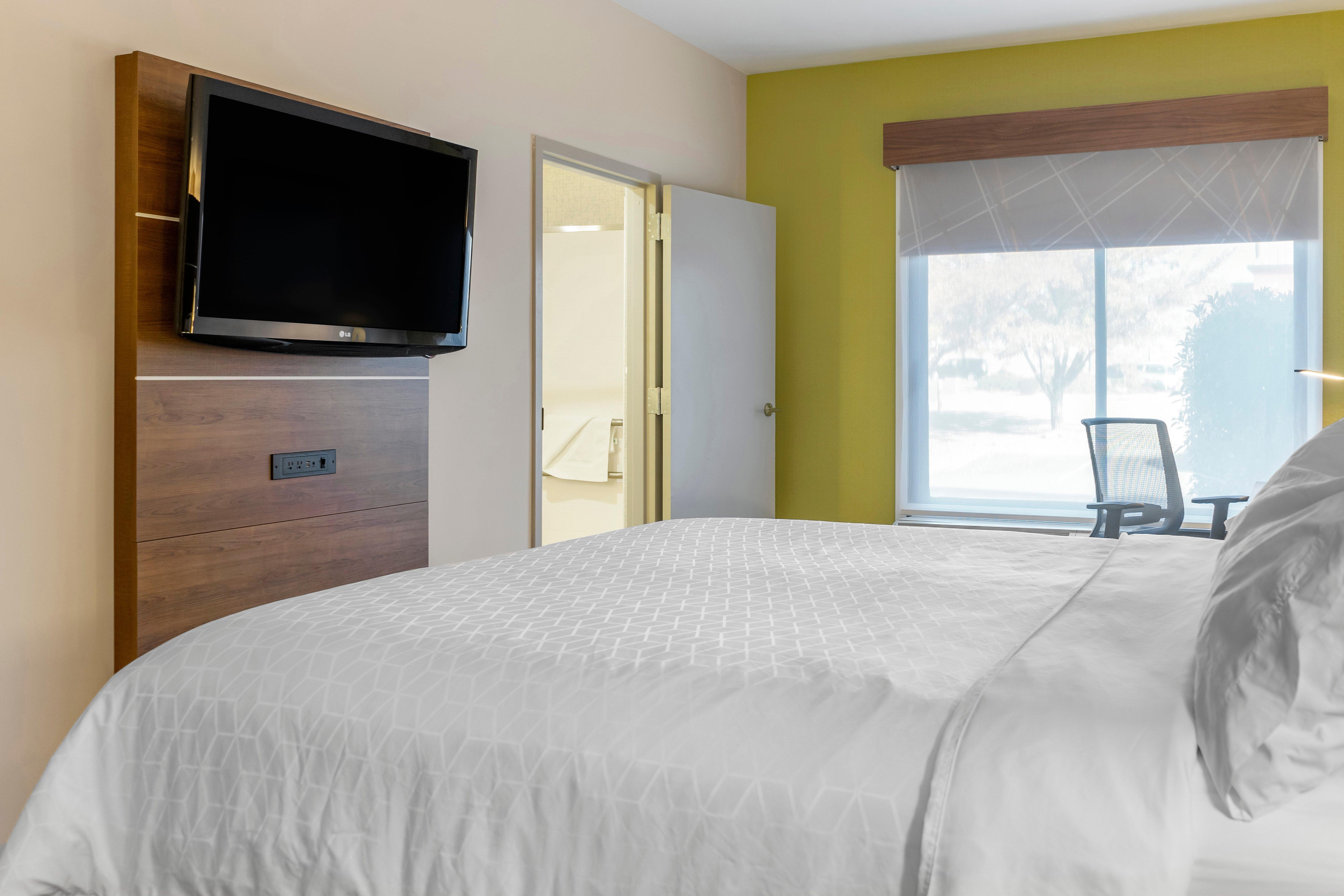 Holiday Inn Express Hotel & Suites Albuquerque Midtown By Ihg Exterior foto