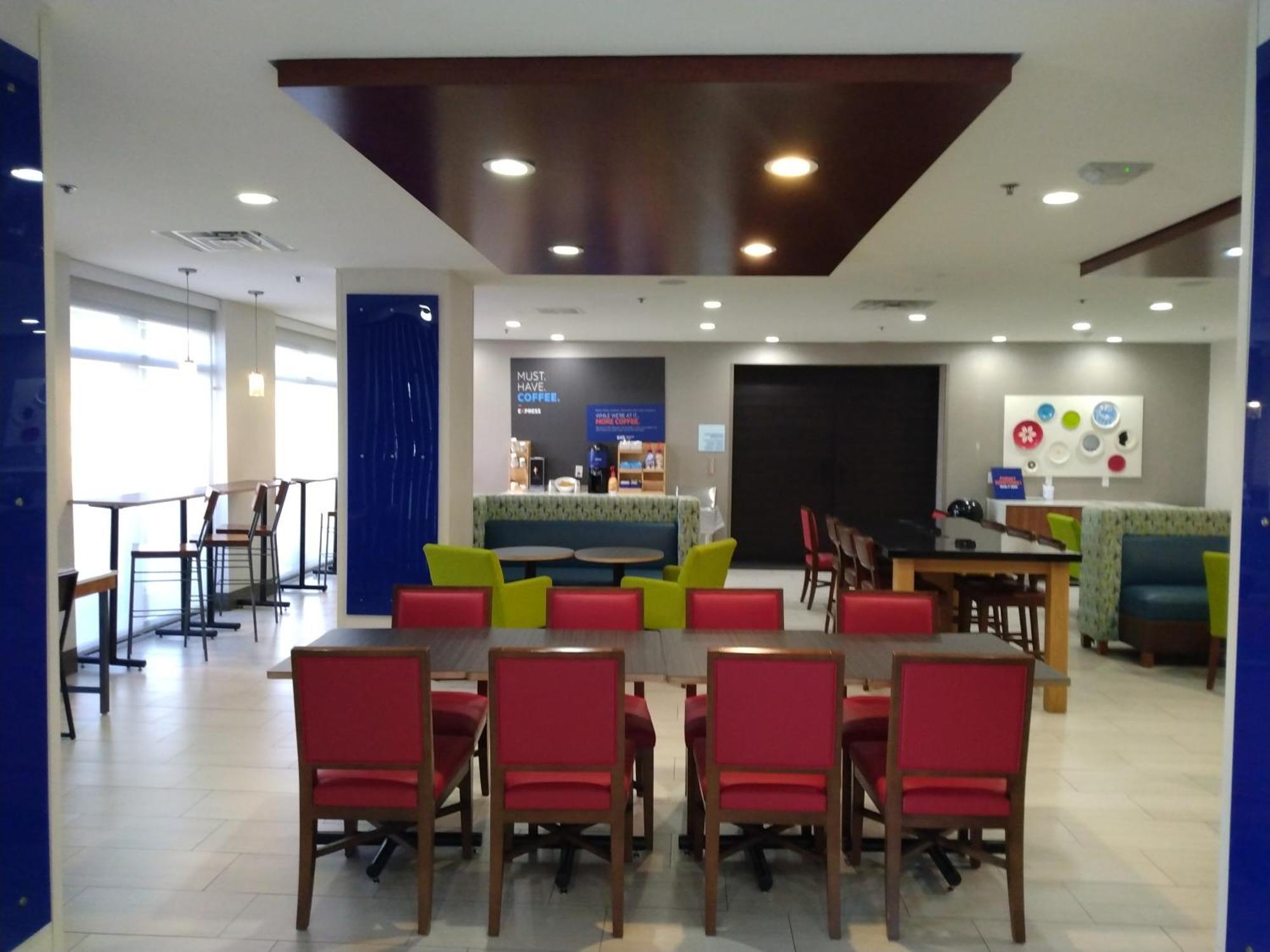 Holiday Inn Express Hotel & Suites Albuquerque Midtown By Ihg Exterior foto