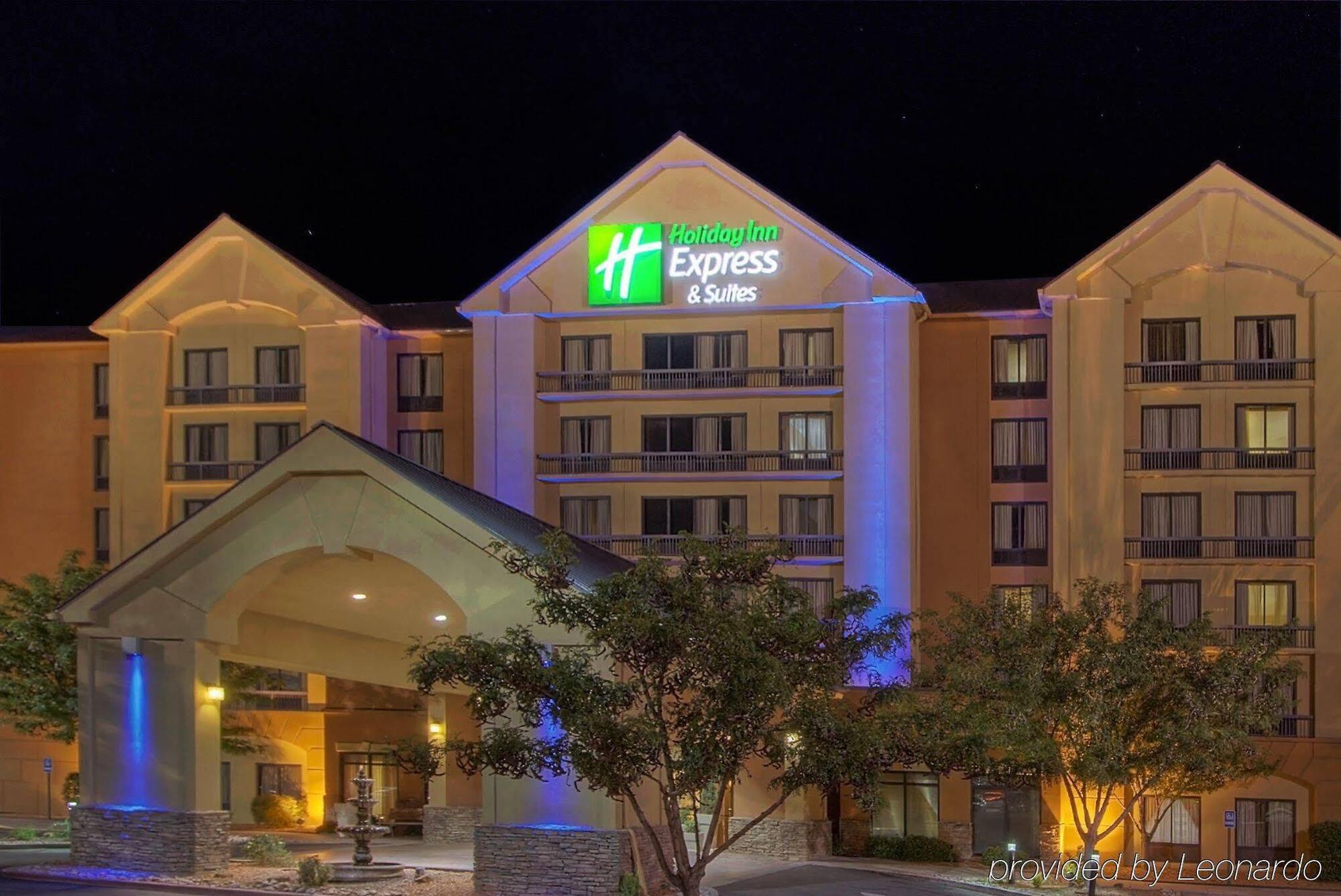 Holiday Inn Express Hotel & Suites Albuquerque Midtown By Ihg Exterior foto